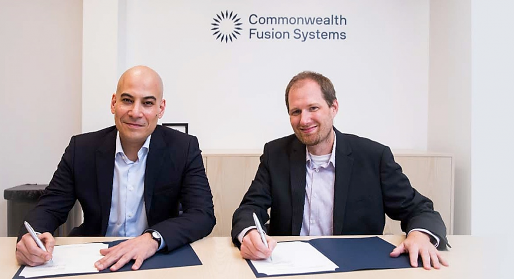 Fady Jameel (left) Deputy President and Vice Chairman, Abdul Latif Jameel together with Bob Mumgaard (right) Founder and Chief Executive Officer, Commonwealth Fusion Systems at the investment signing ceremony in Cambridge, MA, USA.